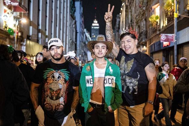 214th Commemoration of Mexico s Independence Day Hundred of people attending at Zocalo in the main square to join the celebration of the 214th Anniversary of Mexico s Independence Day. on September 15, 2024 in Mexico City, Mexico. Mexico City CDMX Mexico Copyright: xEssenexHernandezx