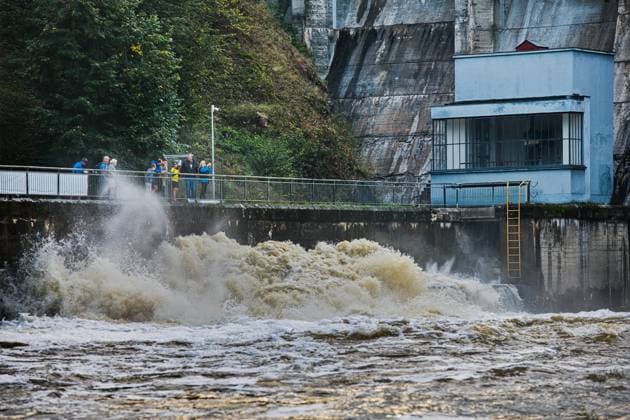 News Themen der Woche KW38 News Bilder des Tages Brno reservoir (dam) after extreme rainfall and subsequent flooding is completely full in Brno, Czech, September 17, 2024. (CTKxPhoto PatrikxUhlir) CTKPhotoP2024091706906  CTKPhotoP2024091706906