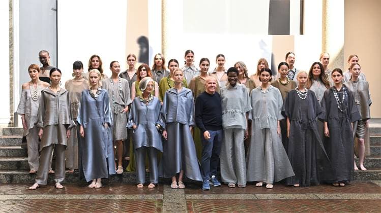 Entertainment Bilder des Tages Milan,Italy Martino Midali MFW fashion show spring summer 25 In the photo:show Martino Midali  Copyright: xNickxZonnax xipa-agency.netx xNickxZonnax IPA_Agency_IPA49769491