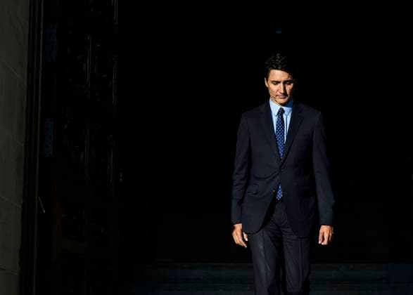 September 17, 2024, Ottawa, On, CAN: Prime Minister Justin Trudeau makes his way to greet Sheikh Tamim Bin Hamad Al Thani, Emir of Qatar, not shown, before a meeting on Parliament Hill in Ottawa, on Tuesday, Sept. 17, 2024. Ottawa CAN - ZUMAc35_ 20240917_zaf_c35_108 Copyright: xJustinxTangx