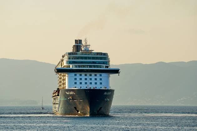 Corfu, Greece - September 4, 2024: The cruise ship Mein Schiff 6 from TUI Cruises sails off the coast of Corfu at sunset *** Das Kreuzfahrtschiff Mein Schiff 6 von TUI Cruises fährt bei Sonnenuntergang vor der Küste von Korfu