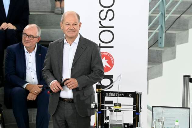 Olaf Scholz beim Empfang der Preisträgerinnen und Preisträger des 59. Bundeswettbewerbs Jugend forscht im Bundeskanzleramt. Berlin, 18.09.2024