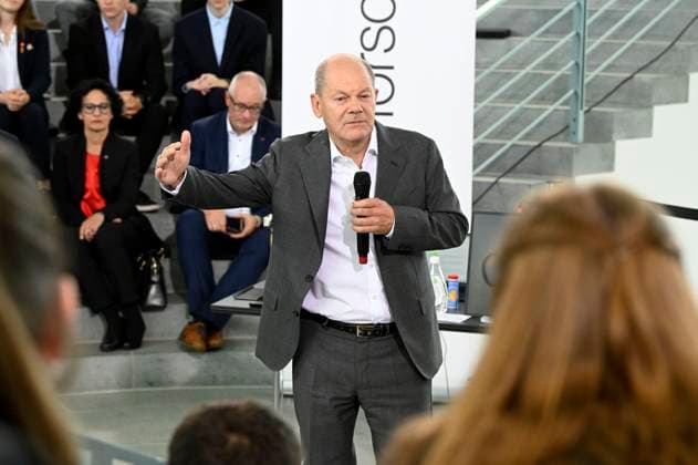 Olaf Scholz beim Empfang der Preisträgerinnen und Preisträger des 59. Bundeswettbewerbs Jugend forscht im Bundeskanzleramt. Berlin, 18.09.2024