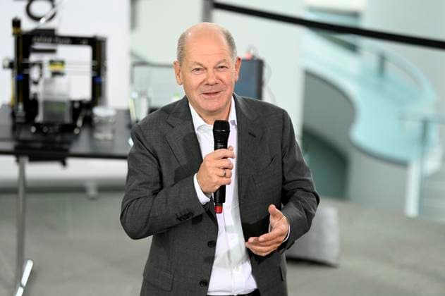 Olaf Scholz beim Empfang der Preisträgerinnen und Preisträger des 59. Bundeswettbewerbs Jugend forscht im Bundeskanzleramt. Berlin, 18.09.2024