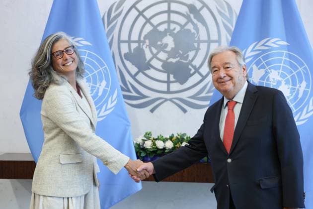 Bilder des Jahres 2024, News 09 September News Themen der Woche KW38 News Bilder des Tages September 18, 2024, New York, New York, USA: A swearing in ceremony with UN Secretary General, ANTONIO GUTERRES, of Ms. ANACLAUDIA MARINHEIRO CENTENO ROSSBACH, Executive Director of the United Nations Human Settlements Programme. New York USA - ZUMAo116 20240918_znp_o116_019 Copyright: xBiancaxOterox