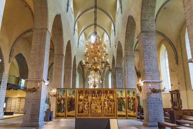 Innenraum der St. Nikolaus Kirche und des Niguliste Museums in Tallinn, Estland, Europa Interior of St. Nicholas Church and Niguliste Museum in Tallinn, Estonia, Europe Copyright: imageBROKER ChunxJuxWu ibxiqx11296054.jpg