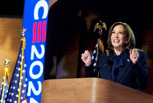 U.S. Vice President Kamala Harris 8769056 22.08.2024 Democratic presidential nominee and U.S. Vice President Kamala Harris reacts on the stage on Day 4 of the Democratic National Convention (DNC) at the United Center in Chicago, Illinois, U.S. Stringer Sputnik Chicago USA  Copyright: xStringerx