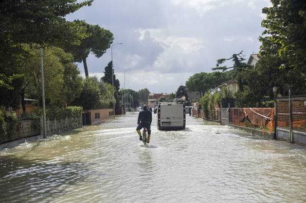 News Themen der Woche KW38 News Bilder des Tages More flooding in Lugo Lugo - LUGO - 20.09.2024. Flooding in Lugo continues after yesterday s river overflows. Editorial Usage Only Lugo Italy  Copyright: xIPA ABACAx