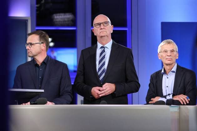 News Themen der Woche KW38 News Bilder des Tages Potsdam, Brandenburg, Deutschland, 22.09.2024: Landtag: Wahlabend zur Landtagswahl in Brandenburg: L-R: CDU-Spitzenkandidat Jan Redmann, Ministerpräsident Dietmar Woidke, SPD und AfD-Spitzenkandidat Hans-Christoph Berndt im ARD-Wahlstudio *** Potsdam, Brandenburg, Germany, 22 09 2024 State parliament Election evening for the state election in Brandenburg L R CDU top candidate Jan Redmann, Minister President Dietmar Woidke, SPD and AfD top candidate Hans Christoph Berndt in the ARD election studio Copyright: xdtsxNachrichtenagenturx dts_46958