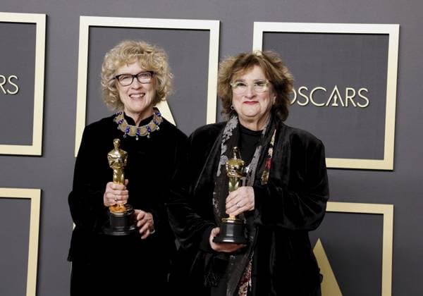 Nancy Haigh und Barbara Ling bei der 92. Oscar Verleihung, Presseraum im Dolby Theatre in Hollywood, USA, am 9. Februar 2020, Los Angeles, Kalifornien, USA, Nordamerika Nancy Haigh and Barbara Ling at the 92nd Academy Awards, Press Room held at the Dolby Theatre in Hollywood, USA on February 9, 2020., Los Angeles, California, USA, North America Copyright: imageBROKER Lumeimages ibltuj11428284.jpg