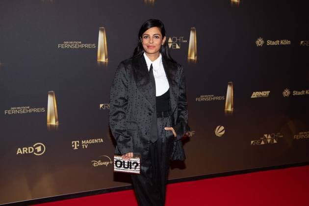 Collien ULMEN-FERNANDES, Schauspielerin, Roter Teppich, Red Carpet Show, Ankunft, arrival, Verleihung des Deutschen Fernsehpreises, Die Nacht der Kreativen - Der Deutsche Fernsehpreis 2024, Deutscher Fernsehpreis 2024 in Koeln, am 24.09.2024.