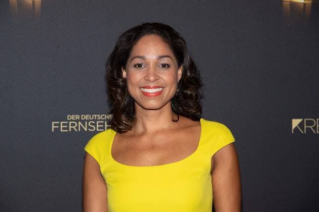 Jana PAREIGIS, Moderatorin, Roter Teppich, Red Carpet Show, Ankunft, arrival, Verleihung des Deutschen Fernsehpreises, Die Nacht der Kreativen - Der Deutsche Fernsehpreis 2024, Deutscher Fernsehpreis 2024 in Koeln, am 24.09.2024.