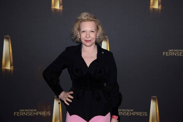 Sunny MELLES, Schauspielerin, Roter Teppich, Red Carpet Show, Ankunft, arrival, Verleihung des Deutschen Fernsehpreises, Die Nacht der Kreativen - Der Deutsche Fernsehpreis 2024, Deutscher Fernsehpreis 2024 in Koeln, am 24.09.2024.