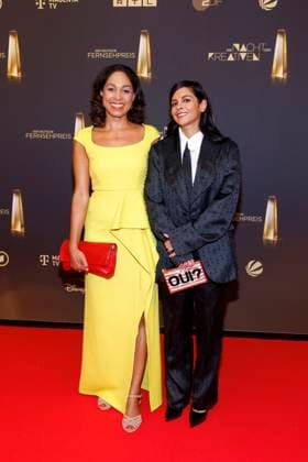Moderatorin Jana Pareigis und Schauspielerin Collien Ulmen-Fernandes beim Red Carpet bei Die Nacht der Kreativen am Vorabend des Deutsche Fernsehpreis 2024 in der Flora. Köln, 24.09.2024 NRW Deutschland Copyright: xChristophxHardtx