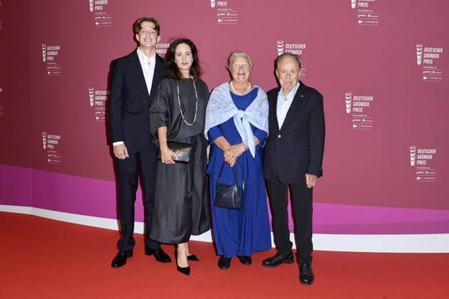 RECORD DATE NOT STATED Verleihung des Deutschen Gründerpreis im ZDF Hauptstadtstudio Alannah Sennheiser, Marlys Sennheiser-Blume und Ehemann Prof. Dr. Jörg Sennheiser (Senneheiser electronic GmbH) bei der Verleihung des Deutschen Gründerpreis im ZDF-Hauptstadtstudio in in Berlin Copyright: xEventpressxTimmx