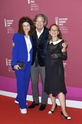 RECORD DATE NOT STATED Verleihung des Deutschen Gründerpreis im ZDF Hauptstadtstudio Andrea Bury, Dr. Florian Langenscheidt und Annette Roeckl (Geschäftsfuhrerin Roeckl Handschuhe & Accessoires GmbH&Co. KG) bei der Verleihung des Deutschen Gründerpreis im ZDF-Hauptstadtstudio in in Berlin Copyright: xEventpressxTimmx