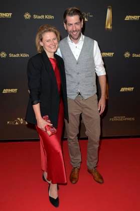 Julia Schmitt-Thiel und Claus von Wagner bei der Verleihung des Deutschen Fernsehpreises 2024 - Die Nacht der Kreativen in der Flora Köln. Köln, 24.09.2024