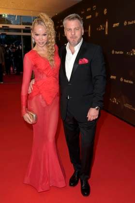 Marvin Kren mit Ehefrau Kirsten Hiller-Kren bei der Verleihung des Deutschen Fernsehpreises 2024 - Die Nacht der Kreativen in der Flora Köln. Köln, 24.09.2024
