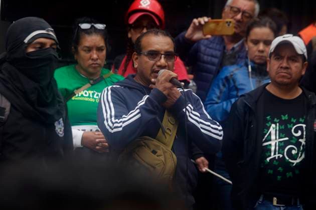 Mothers And Fathers Of The 43 Ayotzinapa Students March 10 Years After Their Disappearance Vidulfo Rosales, lawyer, accompanies the mothers and fathers of the 43 disappeared students of Ayotzinapa and their companions, demonstrating outside the Senate of the Republic in Mexico City, Mexico, on September 24, 2024, to demand justice and punishment for those responsible for the disappearance of their companions almost 10 years after the events in Iguala, Guerrero state. Mexico City Mexico City Mexico  Copyright: xGerardoxVieyrax originalFilename: vieyra-notitle240924_npR5T.jpg