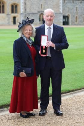 . 25 09 2024. Windsor , United Kingdom. Sir Alan Bates, the founder of the Justice for Subpostmasters Alliance, with his Knighthood after an Investiture at Windsor Castle, United Kingdom.  xStephenxLockx xi-Imagesx IIM-25503-0015