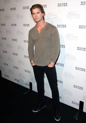 Los Angeles Launch of Range Rover Evoque 16 November - 2010, W.Hollywood - Drew Van Acker. Los Angeles Launch of Range Rover Evoque held at Cecconi s Restaurant.Photo:TConrad AdMedia West Hollywood California United States EDITORIAL USE ONLY  Copyright: xx T.xConradx admphotos592694