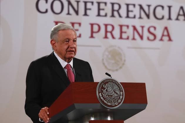 Mexican President Andres Manuel Lopez Obrador speaking about the letter he sent to the parents of the 43 missing Ayotzinapa normalistas, at the briefing conference in front the media, at the National Palace. on September 25, 2024 in Mexico City, Mexico. Mexico City Mexico - ZUMAe321 20240925_zia_e321_013 Copyright: xCarlosxSantiagox