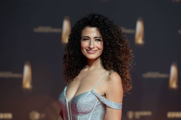 Marwa ELDESSOUKY, Moderatorin, Roter Teppich, Red Carpet Show, Ankunft, arrival, Verleihung des Deutschen Fernsehpreises, Der Deutsche Fernsehpreis 2024, Deutscher Fernsehpreis 2024 in den MMC Studios Koeln, am 25.09.2024.