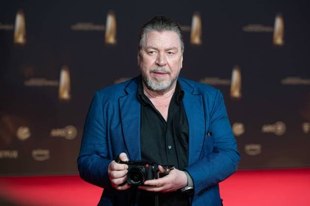 Armin ROHDE, Schauspieler, Roter Teppich, Red Carpet Show, Ankunft, arrival, Verleihung des Deutschen Fernsehpreises, Der Deutsche Fernsehpreis 2024, Deutscher Fernsehpreis 2024 in den MMC Studios Koeln, am 25.09.2024.
