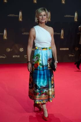 Barbara HAHLWEG, Moderatorin, Roter Teppich, Red Carpet Show, Ankunft, arrival, Verleihung des Deutschen Fernsehpreises, Der Deutsche Fernsehpreis 2024, Deutscher Fernsehpreis 2024 in den MMC Studios Koeln, am 25.09.2024.