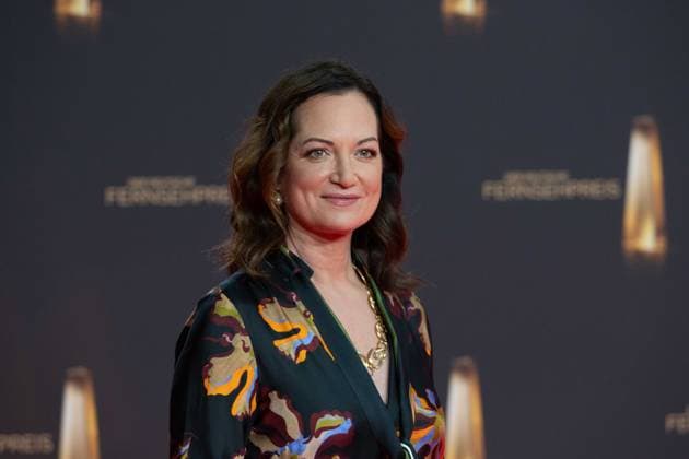 Natalia WOERNER, Wörner, Schauspielerin, Roter Teppich, Red Carpet Show, Ankunft, arrival, Verleihung des Deutschen Fernsehpreises, Der Deutsche Fernsehpreis 2024, Deutscher Fernsehpreis 2024 in den MMC Studios Koeln, am 25.09.2024.