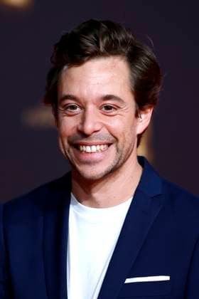 Moderator Tobias Krell (Checker Tobi) auf dem Red Carpet beim Deutschen Fernsehpreis 2024 in den MMC-Studios in Ossendorf. Köln, 25.09.2024 NRW Deutschland Copyright: xChristophxHardtx