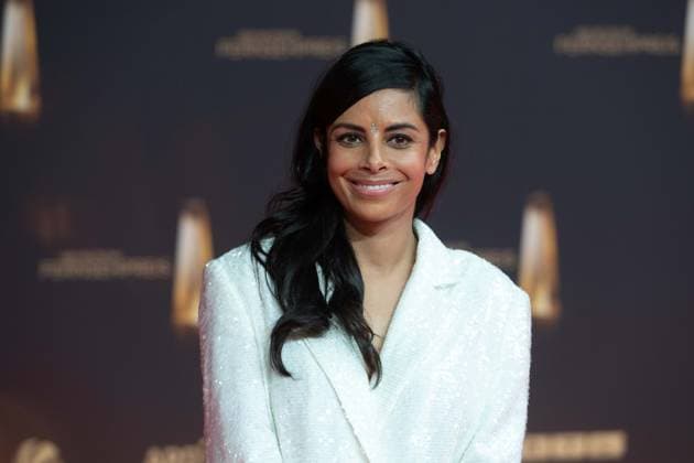 Collien ULMEN-FERNANDES, Schauspielerin, Roter Teppich, Red Carpet Show, Ankunft, arrival, Verleihung des Deutschen Fernsehpreises, Der Deutsche Fernsehpreis 2024, Deutscher Fernsehpreis 2024 in den MMC Studios Koeln, am 25.09.2024.