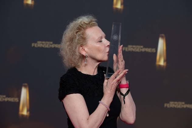 Sunnyi MELLES, Schauspielerin, Preistraegerin beste Schauspielerin Verleihung des Deutschen Fernsehpreises, Der Deutsche Fernsehpreis 2024, Deutscher Fernsehpreis 2024 in den MMC Studios Koeln, am 25.09.2024.