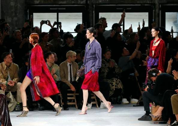 PFW - Dries Van Noten Runway A model walks the runway during the Dries Van Noten Ready to Wear Spring Summer 2025 fashion show as part of the Paris Fashion Week on September 25, 2024 in Paris, France. Photo by Alain-Gil Gonzalez ABACAPRESS.COM Paris France  Copyright: xGonzalezxAlain-Gil ABACAx