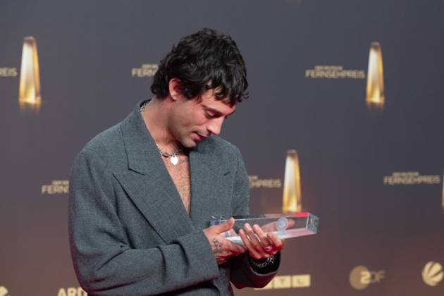 Aaron ALTARAS, Schauspieler Preistraeger bester Schauspieler Verleihung des Deutschen Fernsehpreises, Der Deutsche Fernsehpreis 2024, Deutscher Fernsehpreis 2024 in den MMC Studios Koeln, am 25.09.2024.