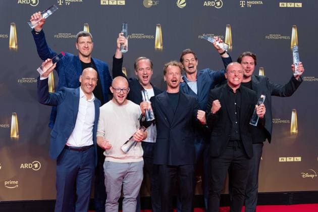 Das Team von FIBA Basketball WM 2023, Preistraeger beste Sportsendung, Verleihung des Deutschen Fernsehpreises, Der Deutsche Fernsehpreis 2024, Deutscher Fernsehpreis 2024 in den MMC Studios Koeln, am 25.09.2024.