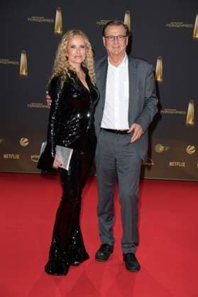 Katja Burkard mit Partner Hans Mahr bei der Verleihung des Deutschen Fernsehpreises 2024 in den MMC Studios. Köln, 25.09.2024