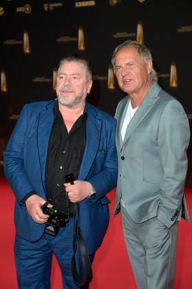 Armin Rohde und Uwe Ochsenknecht bei der Verleihung des Deutschen Fernsehpreises 2024 in den MMC Studios. Köln, 25.09.2024