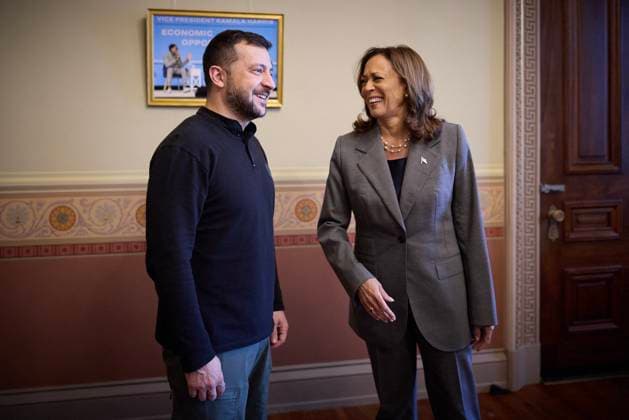U S Vice President Kamala Harris and Ukrainian President Volodymyr Zelensky in the Eisenhower Executive Office Building on the White House campus in Washington U S Vice President Kamala Harris and Ukrainian President Volodymyr Zelensky in the Eisenhower Executive Office Building on the White House campus in Washington, September 26, 2024 Ukraine Presidency via Bestimage U S Vice President Kamala Harris and Ukrainian President Volodymyr Zelensky in the Eisenhower Executive Office Building on the White House campus in Washington, D C , on September 26, 2024 Washington Etats Unis  Copyright: xUkrainexPresidencyxviaxBestimagexUkrainexPresidencyxviaxBestimagex