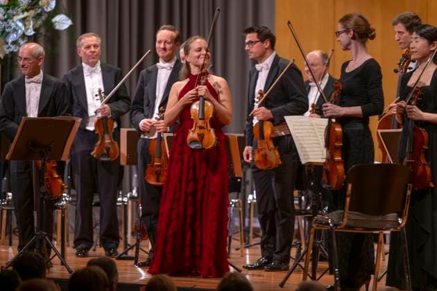 27.09.2024, Internationales Festival der Klassischen Musik: Festival der Nationen 2024, im Kurhaus Bad Wörishofen im Unterallgäu, Festivaleröffnung mit Julia Fischer (Violine) Andrey Boreyko, Dirigent der Wiener Symphoniker. 27.09.2024, Klassikfestival Bad Wörishofen 27.09.2024, Klassikfestival Bad Wörishofen