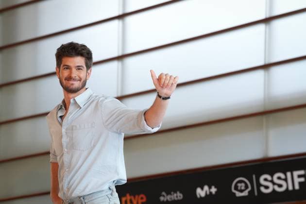 Entertainment Themen der Woche KW39 Entertainment Bilder des Tages Photocall for We live in Time at the San Sebastian Film Festival Actor Andrew Garfield poses during the photocall for the film We live in Time at the San Sebastian Film Festival, Sept. 28, 2024, in San Sebastian, Guipuzcoa, Basque Country Spain The film tells the story of Almut and Tobias decade-long love affair, how they meet, how they form a family and all the challenges they face together 28 SEPTEMBER 2024 PHOTOCALL POSED FESTIVAL CINE 72 San Sebastian, Guipuzcoa, Pais V San Sebastian, Guipuzcoa, Pais V Spain  Copyright: xUnanuex 6242739