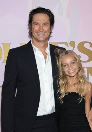 BEVERLY HILLS, CA -SEPTEMBER 27: Oliver Hudson, ,Wilder Brooks Hudson at Goldie s Love-In Gala celebrating the 20th Anniversary of The Goldie Hawn Foundation and MindUP on September 27, 2024 at Ron BurkleÕs Greenacres in Beverly Hills, California. Copyright: xFayexSadoux