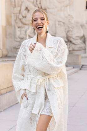 Entertainment Bilder des Tages Photocall Elie Saab collection prêt à porter printemps été 2025 au palais de Tokyo à Paris Leonie Hanne Photocall Elie Saab prêt à porter printemps été 2025 during Fashion Week PFW in Paris on September 28, 2024 Olivier Borde Bestimage Photocall Elie Saab during Fashion Week in Paris on September 28, 2024 Paris France  Copyright: xOLIVIERxBORDEx xBESTIMAGExOLIVIERxBORDEx xBESTIMAGEx