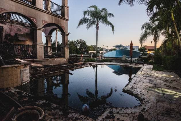 News Themen der Woche KW39 News Bilder des Tages September 28, 2024, Davis Island, Florida, USA: Residential home on Davis Island suffered catastrophic fire damage as a result of record high storm surge caused by HURRICANE HELENE. It has been reported that the owner of thehome owned a TESLA. Davis Island USA - ZUMAd256 20240928_znp_d256_010 Copyright: xDavexDeckerx