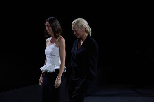 The Winners During The 72nd Edition Of The San Sebastian International Film Festival The film The Last Show Girl with its director Gia Coppola and actress Pamela Anderson receives the special jury prize during the 72nd edition of the San Sebastian International Film Festival in San Sebastian, Spain, on September 28, 2024. San Sebastian Spain  Copyright: xCOOLMediax originalFilename: coolmedia-notitle240928_npCHd.jpg