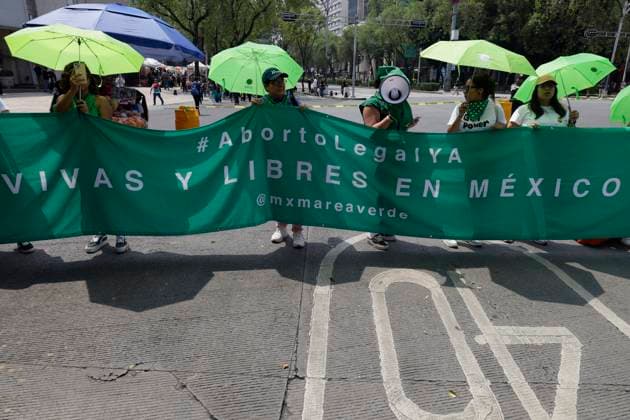 Global Day Of Action In Favour Of Legal, Free, Safe And Free Abortion In Mexico And Latin America Various feminist collectives march in Mexico City, Mexico, on September 28, 2024, from various points to the capital s Zocalo to mark the Global Day of Action in favor of legal, free, safe, and accessible abortion in Mexico and Latin America. Mexico City Mexico  Copyright: xGerardoxVieyrax originalFilename: vieyra-notitle240928_npSc7.jpg