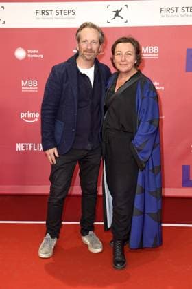 RECORD DATE NOT STATED Verleihung FIRST STEPS 2024 Fabian Busch mit Frau Sunny Scheucher bei der Verleihung FIRST STEPS 2024 im Theater des Westens in Berlin. Copyright: xEventpressxBerndtx