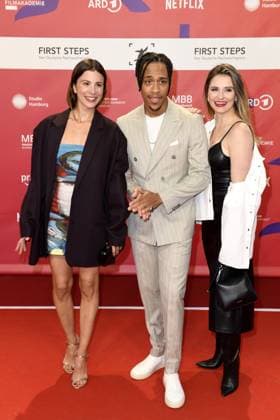 RECORD DATE NOT STATED Verleihung FIRST STEPS 2024 Aylin Tezel , Jerry Hoffmann und Natalie Rudziewicz bei der Verleihung FIRST STEPS 2024 im Theater des Westens in Berlin. Copyright: xEventpressxBerndtx