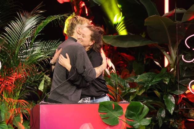 Verleihung FIRST STEPS 2024 NO FEAR Award Jonatan Geller-Hartung HAUSNUMMER NULL Preisverleihung auf der Buehne bei der FIRST STEPS 2024 Verleihung am 30. September im Theater des Westens. 30.09.2024 Copyright: xEventpressx xFuhrx