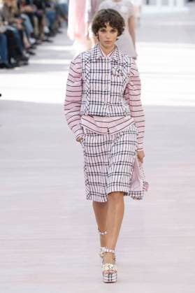 Bilder des Jahres 2024, Entertainment 10 Oktober Entertainment Themen der Woche KW40 Entertainment Bilder des Tages . 01 10 2024. Paris, France. Chanel show at Paris Fashion Week for spring Summer 2025.  xi-Imagesx IIM-25516-0053